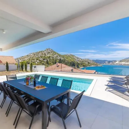 Dom wakacyjny Luxury Navis -