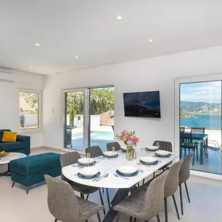 Luxury Navis - Holiday home *