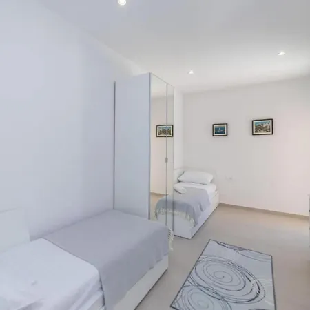 Luxury Navis - Holiday home *