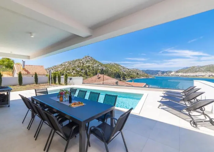 בית נופש Luxury Navis -