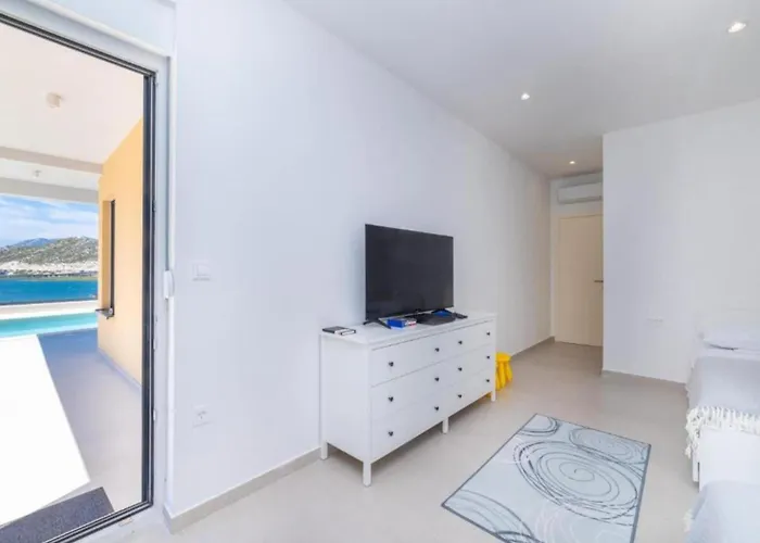 בית נופש Luxury Navis -